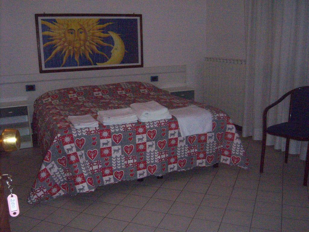 Nuovo Hotel Tripoli Settimo Vittone Quarto foto